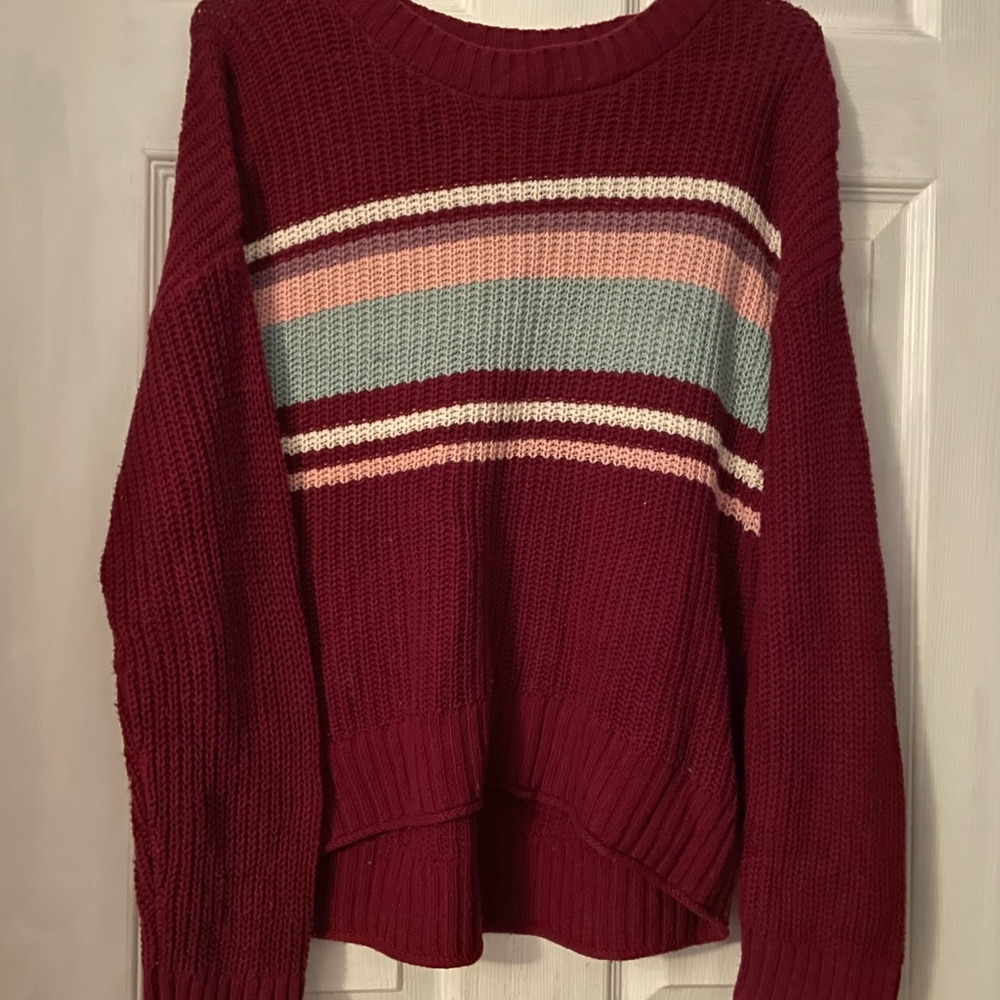 Women’s maroon knit sweater